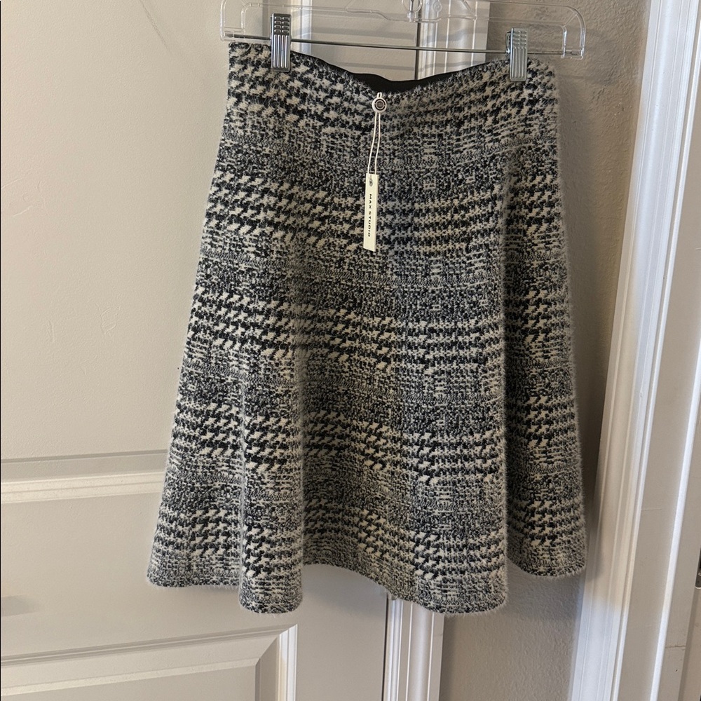 Max Studio Monochrome Houndstooth Skirt